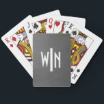 Monogramm auf Schwarzen Basiskarten Spielkarten<br><div class="desc">Monogram auf Black Background Basiskarten,  einfaches Design für alle Kartenspielbedürfnisse. Fügen Sie Ihr eigenes Bild oder Monogramm hinzu,  wie Sie möchten.</div>