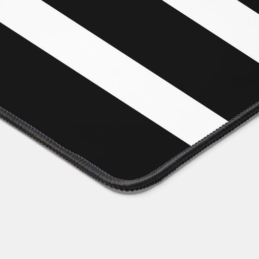 Monogramm auf Streifen schwarz und weiß Schreibtischunterlage (Ecke)