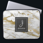 Monogramm aus Gold und weißem Marmor Laptopschutzhülle<br><div class="desc">Gold und Weiß Imitate Marmor Elegant Monogram Case. Dieser Fall kann so angepasst werden,  dass er Ihren ursprünglichen und vollständigen Namen enthält.</div>