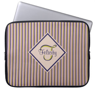 Monogramm aus Gold, Violett, Lila und rosa Streife Laptopschutzhülle