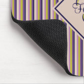 Monogramm aus Gold, Violett, Lila und rosa Streife Mousepad (Ecke)