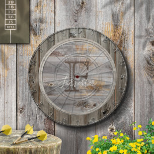 Monogramm aus grauem Holz Dartscheibe