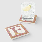 Monogramm aus rotem und gelbem Stein Steinuntersetzer (Seitenansicht)