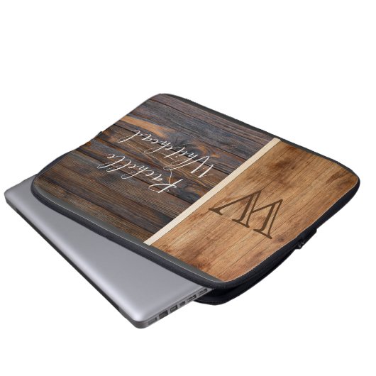 Monogramm aus rustikalem Holz Laptopschutzhülle (Vorne Knopf)