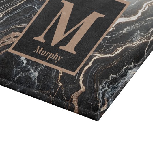 Monogramm aus schwarzem Marmor und Goldvene Schneidebrett (Ecke)