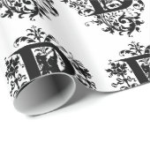 Monogramm B Initial Black and White Floral Pattern Geschenkpapier (Rolleneckpunkt)