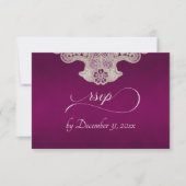 Monogramm, Band & Spitze - Pflaume RSVP Karte (Vorderseite)