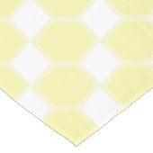 Monogramm beliebiges Farbgeometrisches Muster Tischdecke (Schrägansicht)