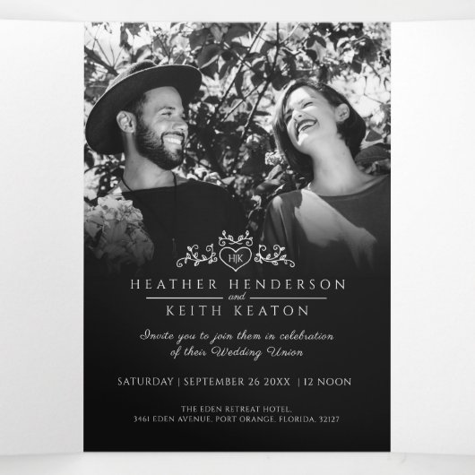 Monogramm Blatt Herz Schwarz-weiß Hochzeit All-in- Dreifach Gefaltete Einladung (Innenseite Mitte)