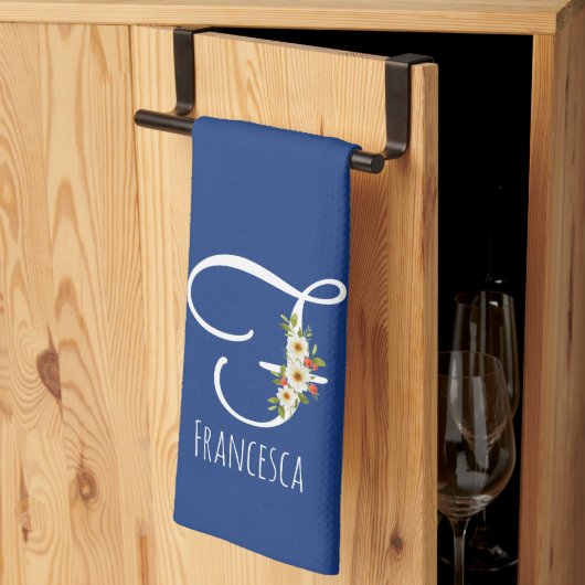 Monogramm blaues Küchentuch als Einzugsgeschenk (Drittel gefaltet)