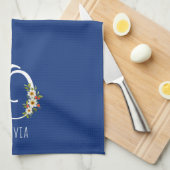 Monogramm blaues Küchentuch als Einzugsgeschenk (Viertel Falte)