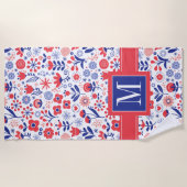 Monogramm | blaues u. korallenrotes Blumenmuster Strandtuch (Vorderseite)