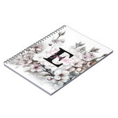Monogramm-Blumenzeichnung rosa Kirschblüte  Notizblock (Linke Seite)