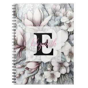Monogramm-Blumenzeichnung rosa Magnolienblüten Notizblock