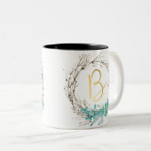 Monogramm Buchstabe B in Kranz Zweifarbige Tasse (VorderseiteRechts)