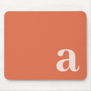 Monogramm Buchstabe Orange Minimalistisch Mousepad