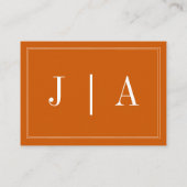 Monogramm Couple Name Einfach Orange und Weiß bren Begleitkarte (Rückseite)