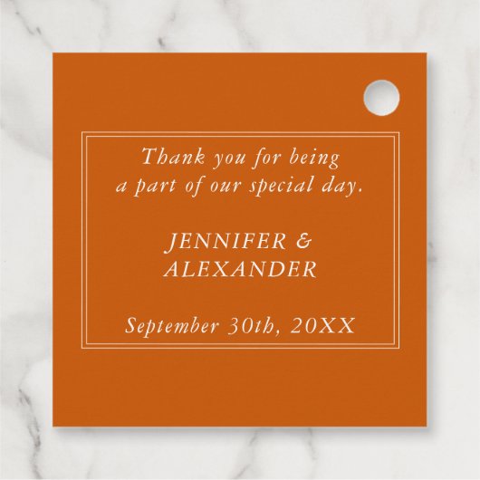 Monogramm Couple Name Einfach Orange und Weiß bren Geschenkanhänger (Rückseite)