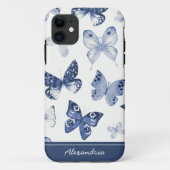 Monogramm der blauen und weißen Butterfly Case-Mate iPhone Hülle (Rückseite)