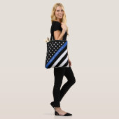 Monogramm der "Blue Line Police American Flag" Tasche (Am Model)