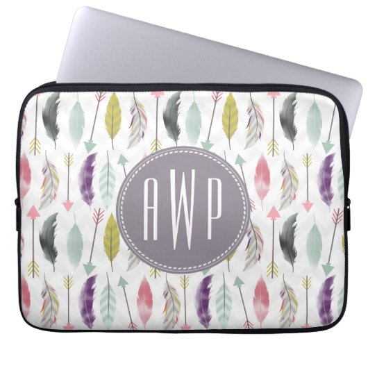 Monogramm der Federn und Pfeile Laptopschutzhülle (Vorderseite)