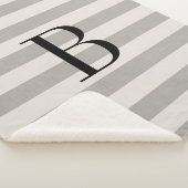 Monogramm der grauen Streifen | Modernes Bauernhau Sherpadecke (3/4)