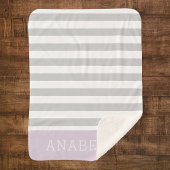 Monogramm der grauen und der Lilac-Streifen | Edit Sherpadecke