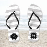 Monogramm der grauen und schwarzen Preppy-Streifen Badesandalen<br><div class="desc">Maßgeschneiderte,  bedruckte Flop-Sandalen mit einem preppy-nautical-Stripe-Muster und einem eigenen Monogramm oder einem anderen Text in einem Circle-Rahmen. Klicken Sie auf Anpassen,  um Schriftart und Farben zu ändern oder eigene Bilder hinzuzufügen,  um ein einzigartiges Design zu erstellen!</div>