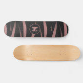 Monogramm der modernen schwarz-rosa Wasserfarbenst Skateboard (Horizontal)