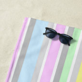Monogramm der Pastelstreifen Strandtuch (Beispiel)