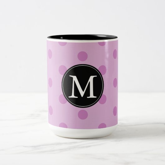 Monogramm der rosa Punkte Zweifarbige Tasse (Mittel)