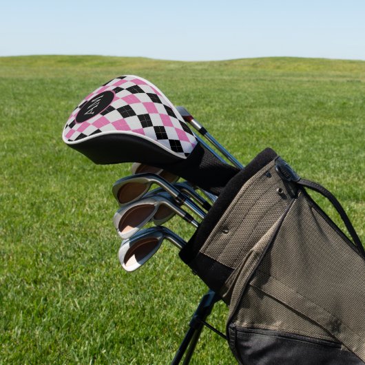 Monogramm der rosa schwarzen Raute Golf Headcover (In SItu)