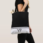 Monogramm der Schwarz-Weiß-Initialen Tasche (Von Nahem)