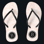 Monogramm der schwarzen Flora und Rosa Badesandalen<br><div class="desc">Maßgeschneiderte,  bedruckte Flop-Sandalen mit einem eleganten,  floralen Damastmuster und einem eigenen Monogramm oder einem anderen Text in einem Kreissaal. Klicken Sie auf Anpassen,  um Schriftart und Farben zu ändern oder eigene Bilder hinzuzufügen,  um ein einzigartiges Design zu erstellen!</div>