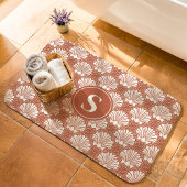 Monogramm der Terracotta und der weißen Maschendra Badematte