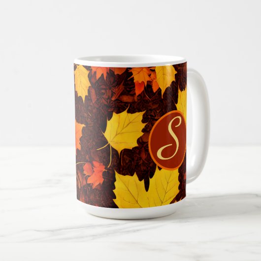 Monogramm der wirbelnden Herbstblätter Kaffeetasse (VorderseiteRechts)