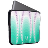 Monogramm des abstrakten Lila grünen Fraktals Laptopschutzhülle (Vorne Rechts)