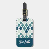 Monogramm des blauen Retro-Vibe-Leaf-Musters Gepäckanhänger (Vorderseite vertikal)