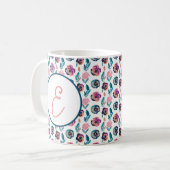 Monogramm des blauen und rosa Blumenmusters Kaffeetasse (Vorderseite Links)