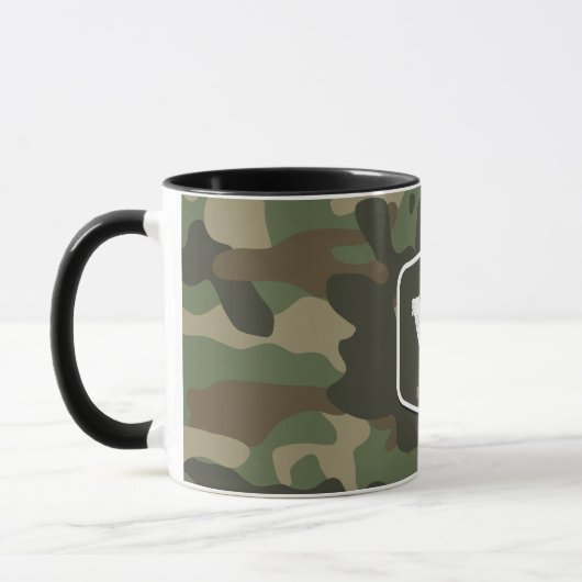 Monogramm des Camouflage Green Camouflage Arms Tasse (Links)
