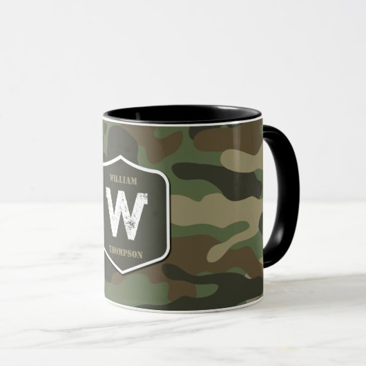 Monogramm des Camouflage Green Camouflage Arms Tasse (VorderseiteRechts)