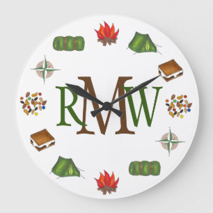 Monogramm des Camping-S'mores-Feuerkompass Große Wanduhr