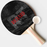Monogramm des coolen Spielers (Name   Initialen) a Tischtennis Schläger<br><div class="desc">Ein stilvolles und modernes Design auf einem schwarzen Tischtennis-Paddel,  um sich mit Ihrem eigenen Namen und Ihren Initialen zu personalisieren</div>