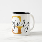 Monogramm des Gold"G" mit personalisiertem Namen Zweifarbige Tasse (VorderseiteRechts)
