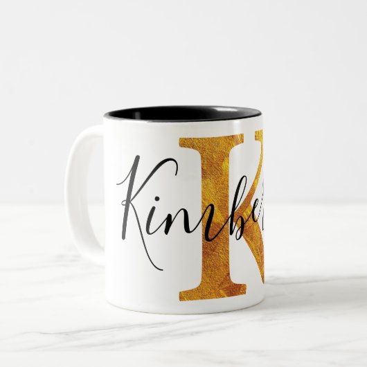 Monogramm des Gold"K" mit personalisiertem Namen Zweifarbige Tasse (Vorderseite Links)