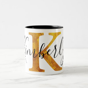 Monogramm des Gold"K" mit personalisiertem Namen Zweifarbige Tasse