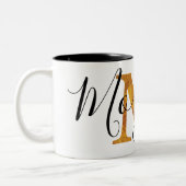 Monogramm des Gold"M" mit personalisiertem Namen Zweifarbige Tasse (Links)