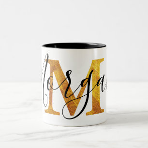 Monogramm des Gold"M" mit personalisiertem Namen Zweifarbige Tasse
