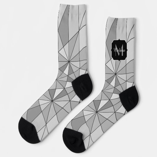 Monogramm des grauen Schwarz-weißen Mosaikdreiecks Socken (Linkes Detail)