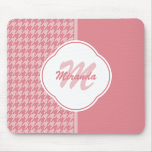 Monogramm des hellrosa Hahnentrittmusters mit Name Mousepad
